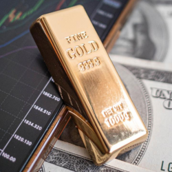 Gold prices continue to climb to new highs – driven by risk aversion and investment enthusiasm